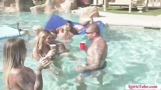 Hot and gorgeous tranny babes enjoys group sex by the pool